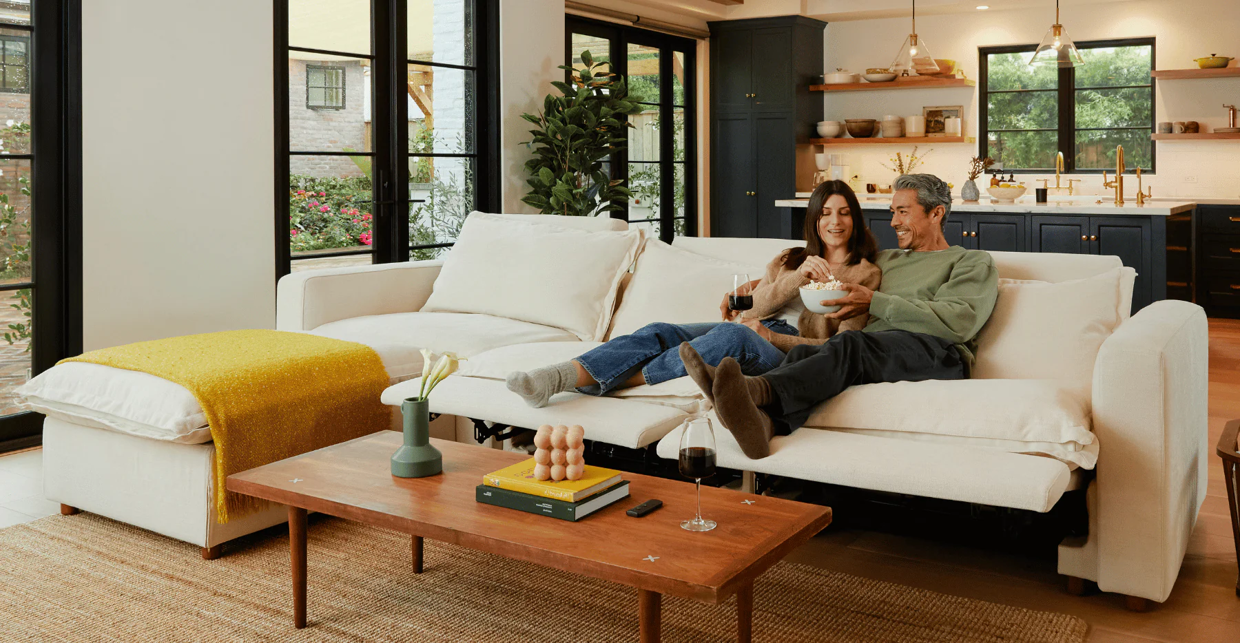 The Ultimate Chaise Sofa Buying Guide: Where Comfort Meets Style